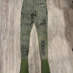 Reebok Olive Leggings with Black Pattern